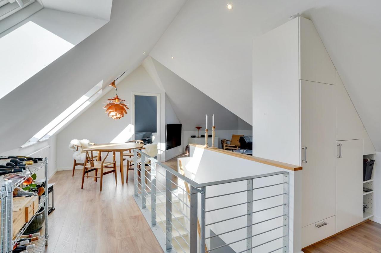 Bath Tub Penthouse In The City Aalborg Exterior photo