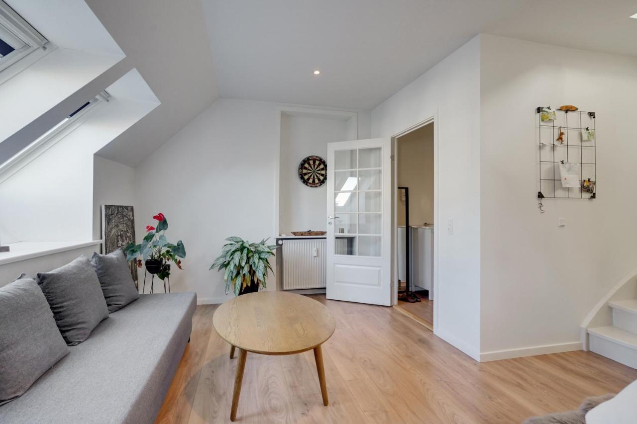 Bath Tub Penthouse In The City Aalborg Exterior photo