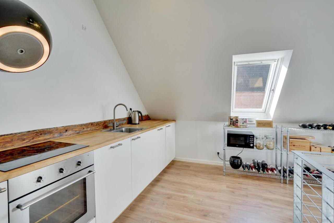 Bath Tub Penthouse In The City Aalborg Exterior photo